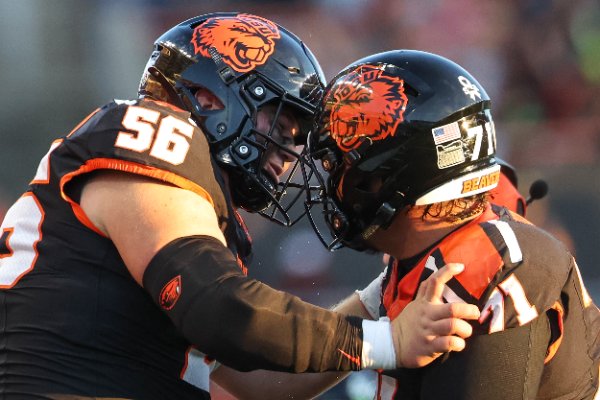 NCAA FB: Oregon State vs Washington State